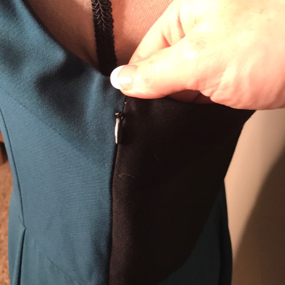 Noir open back party dress - Picture 8 of 9